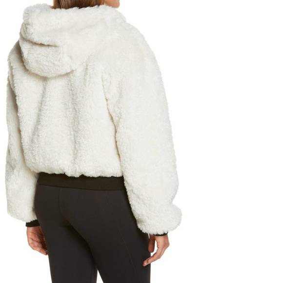NWT BLANC NOIR LUXE FAUX SHEARLING HOODIE in WHISPER WHITE - Picture 2 of 3